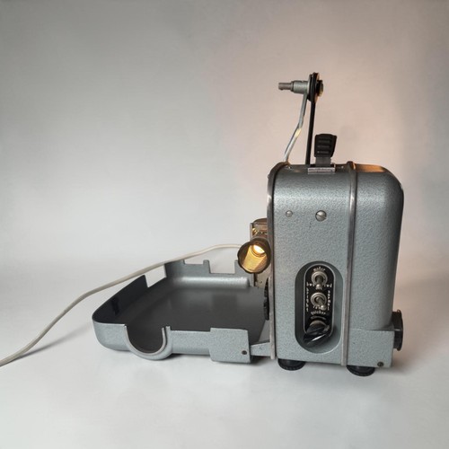 Proiettore cine vintage - vintage, omo